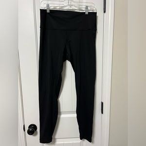 Black lululemon wunder unders